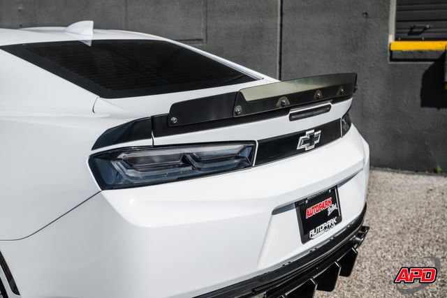 Used 2018 Chevrolet Camaro SS image 29