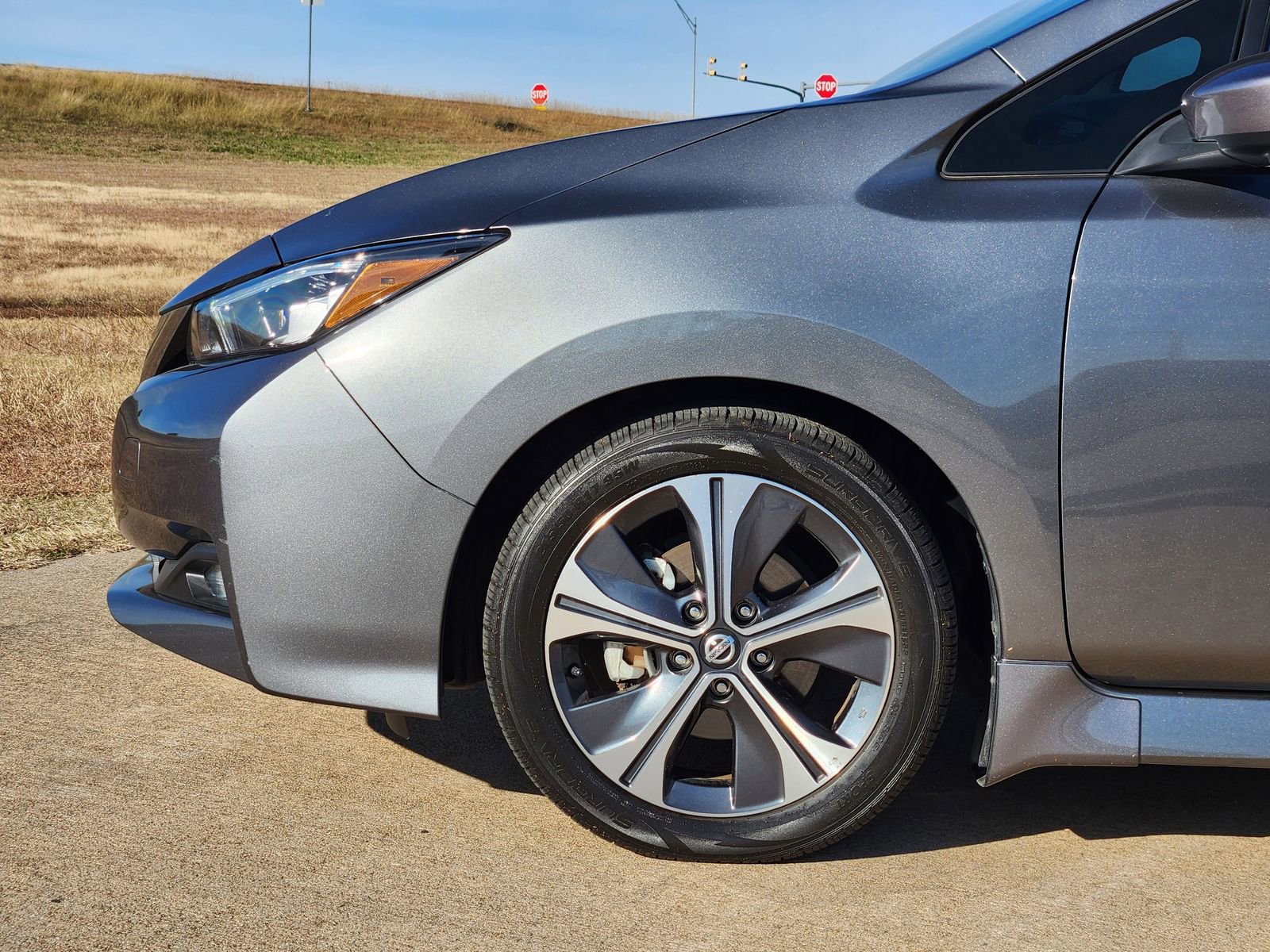 Used 2021 Nissan Leaf SV w/ SV Technology Package image 13
