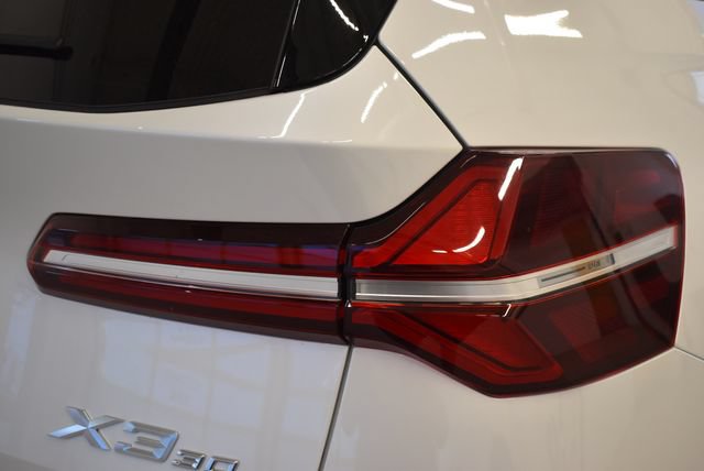 New 2026 BMW X3 xDrive30i w/ Premium Package AWD/4WD image 12