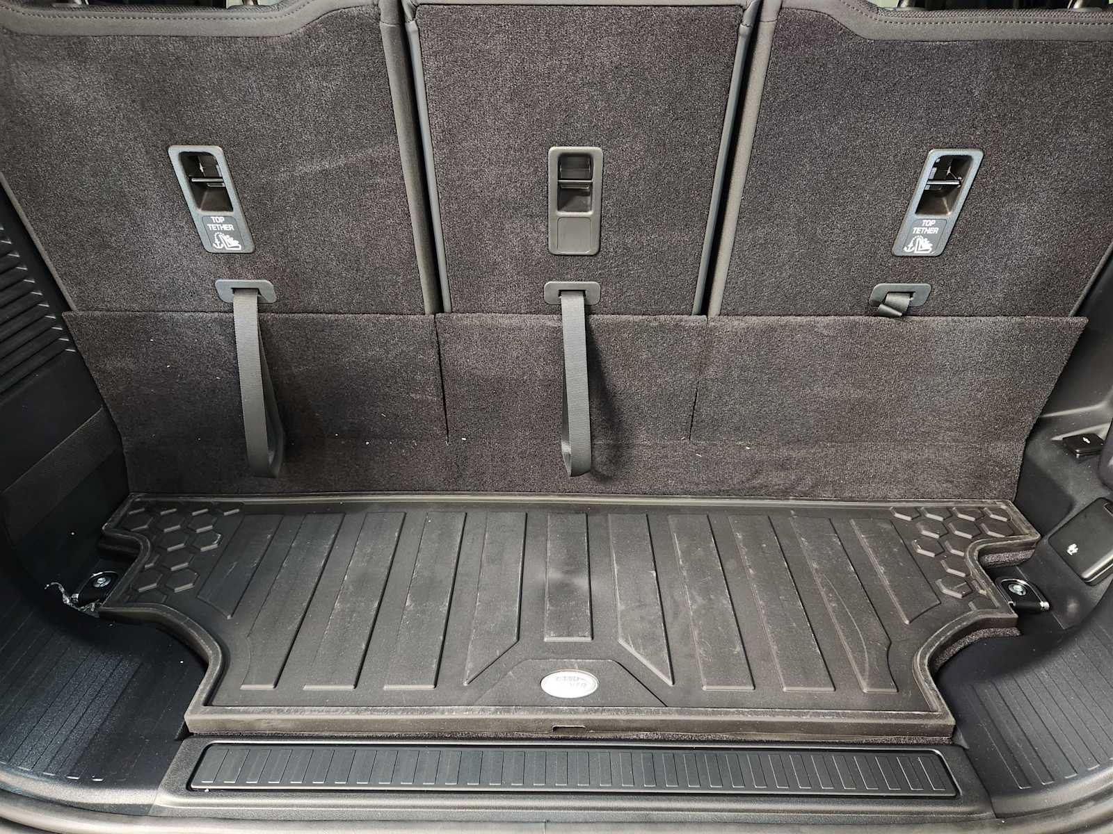New 2026 Land Rover Defender 130 V8 AWD/4WD image 35