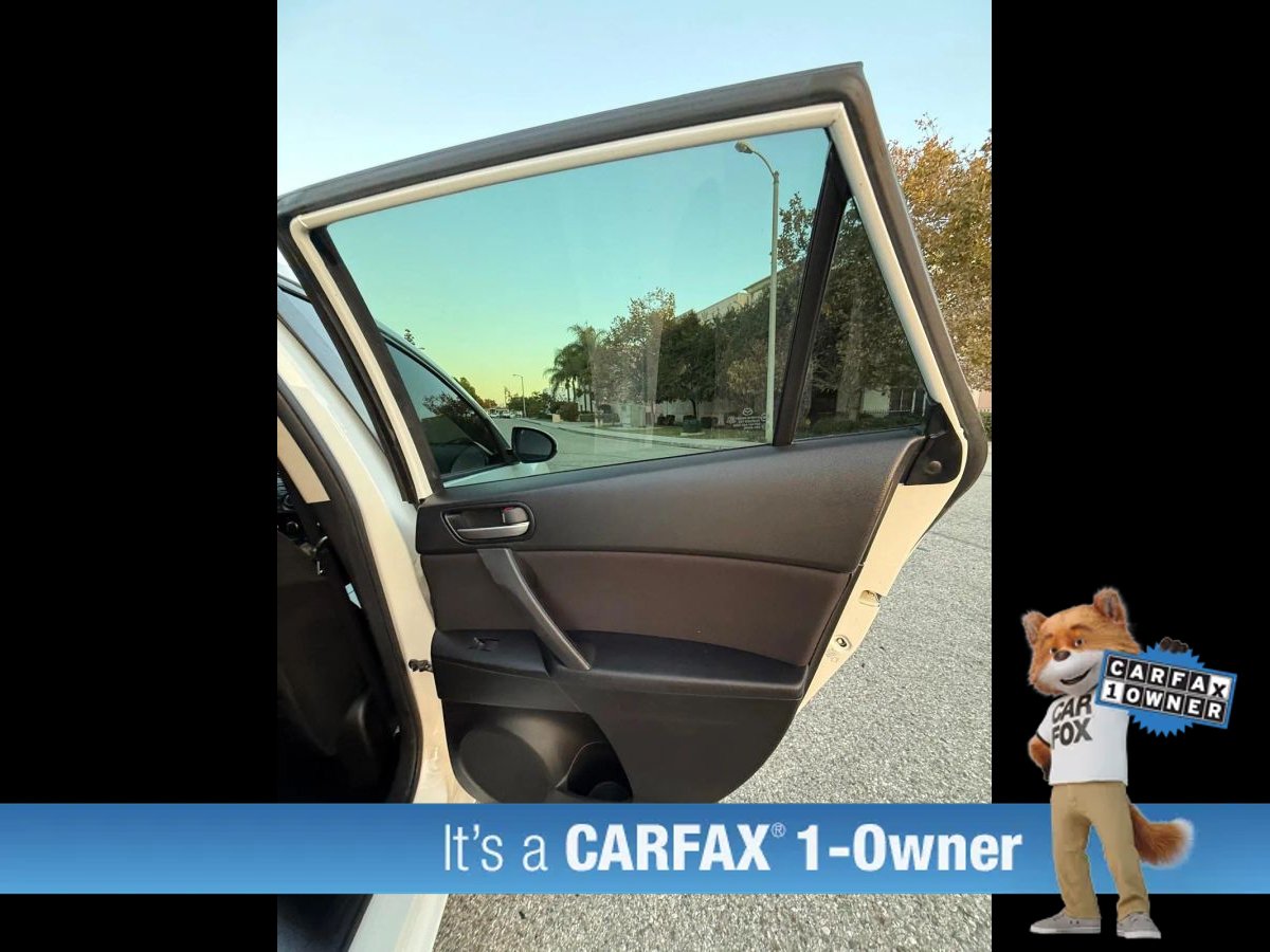 Used 2013 MAZDA MAZDA3 i Touring FWD image 36