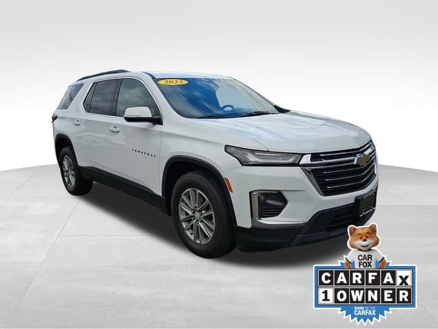 Used 2023 Chevrolet Traverse LT