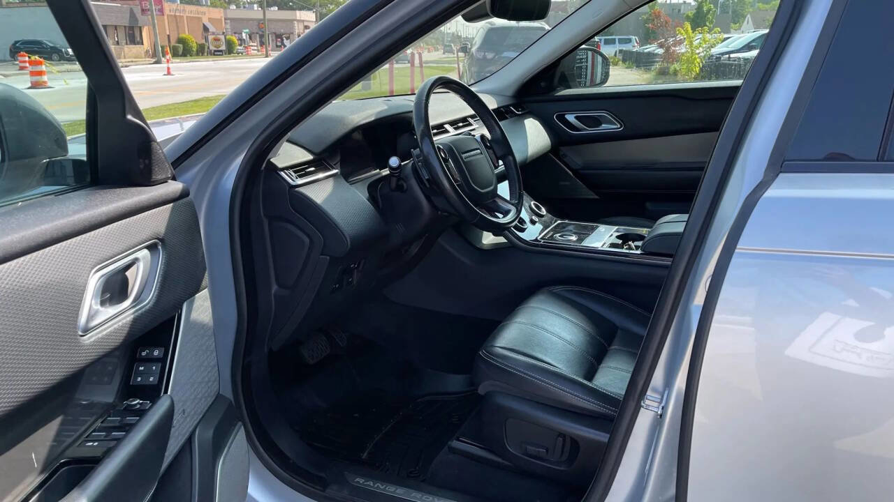 Used 2018 Land Rover Range Rover Velar S image 12