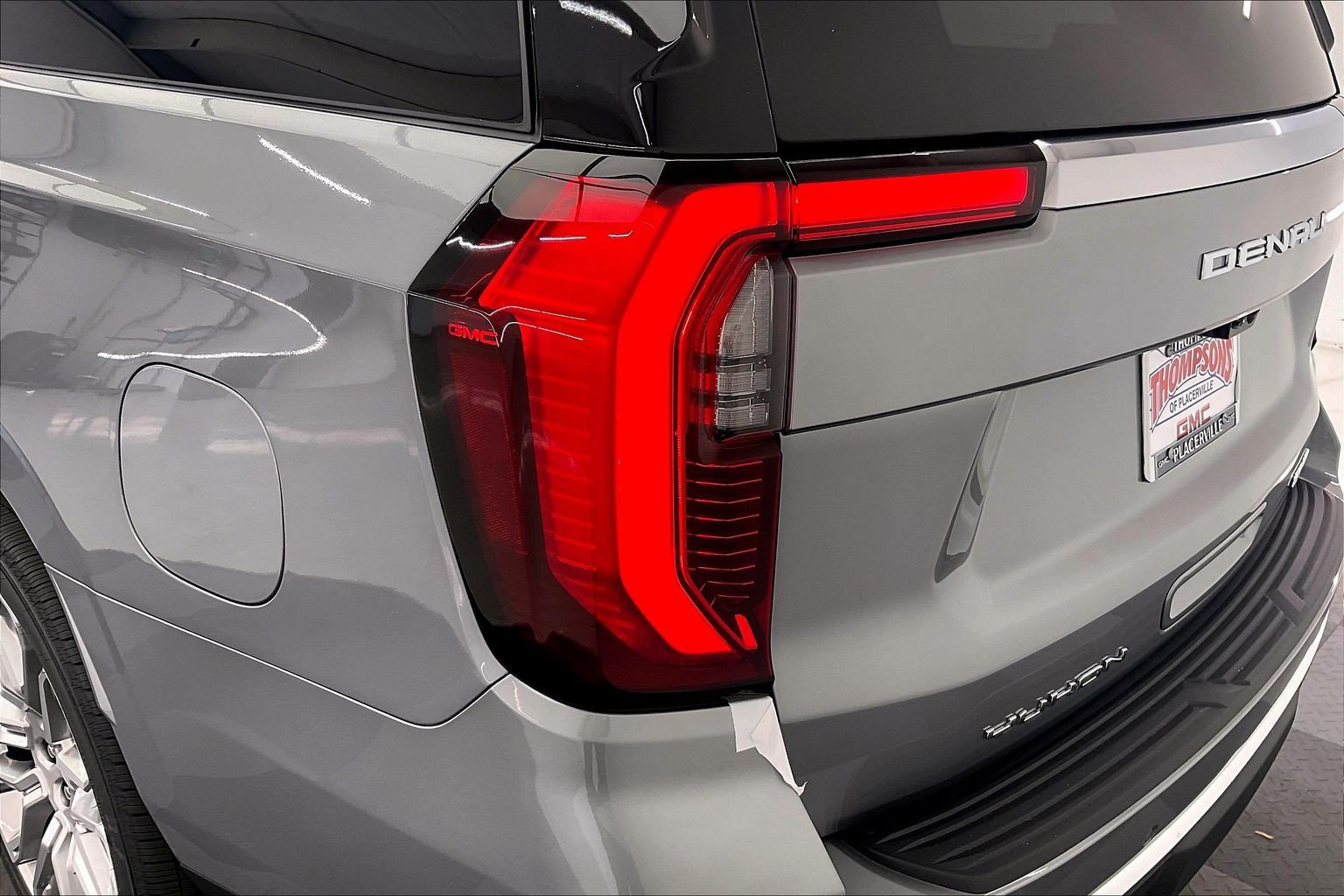 New 2026 GMC Yukon XL Denali w/ Denali Reserve Package AWD/4WD image 16