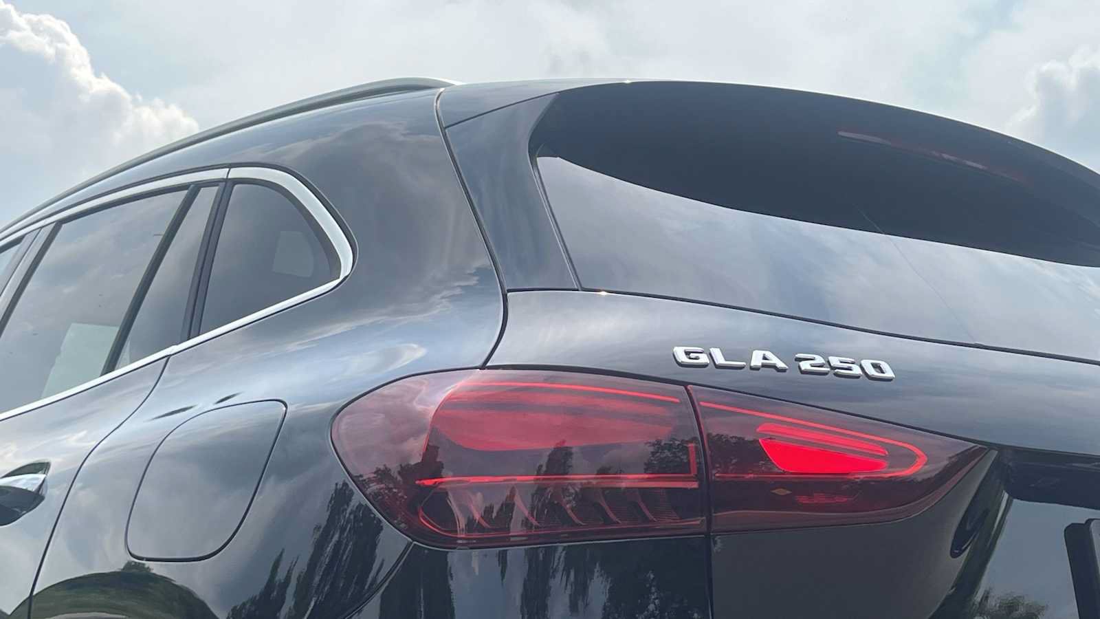 New 2026 Mercedes-Benz GLA 250 4MATIC image 18