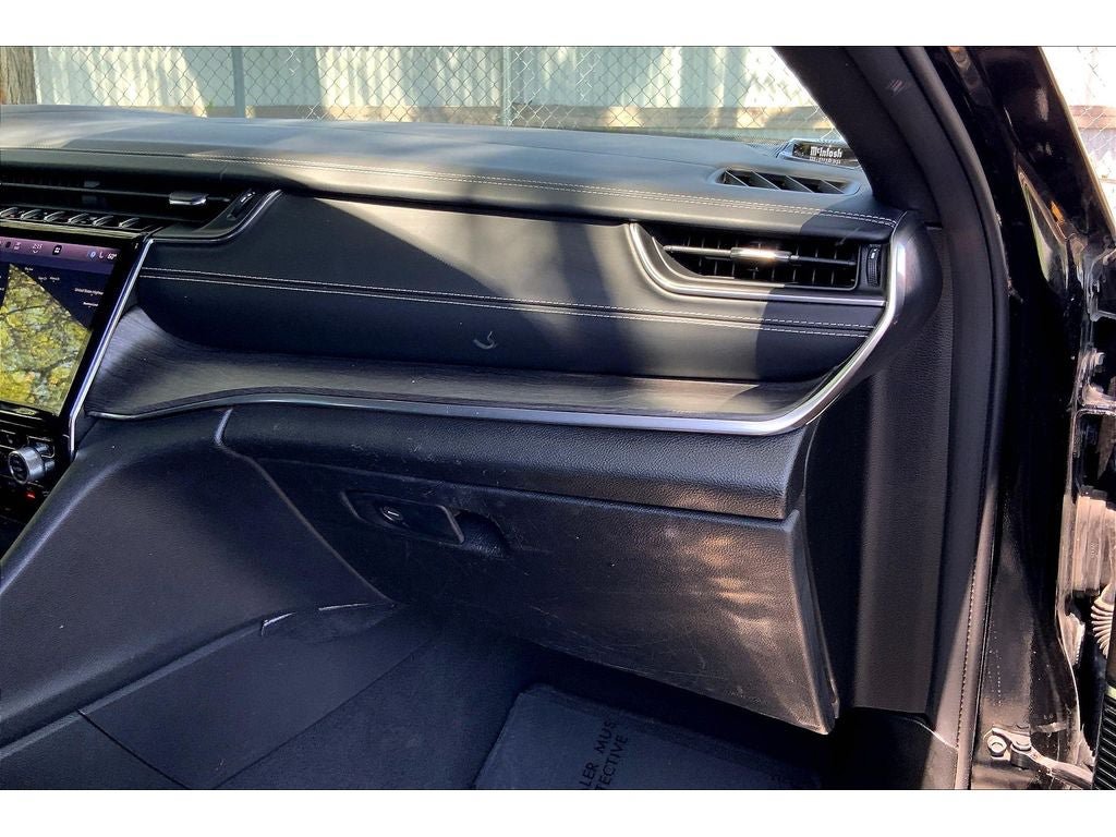 Used 2022 Jeep Grand Cherokee L Overland AWD/4WD image 18