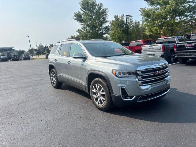 Used 2023 GMC Acadia SLT w/ Preferred Package AWD/4WD image 4