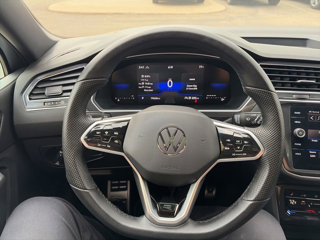 Certified 2023 Volkswagen Tiguan SE R-Line AWD/4WD image 16