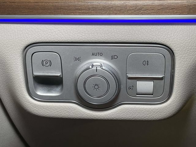 Used 2024 Mercedes-Benz GLS 450 4MATIC image 37