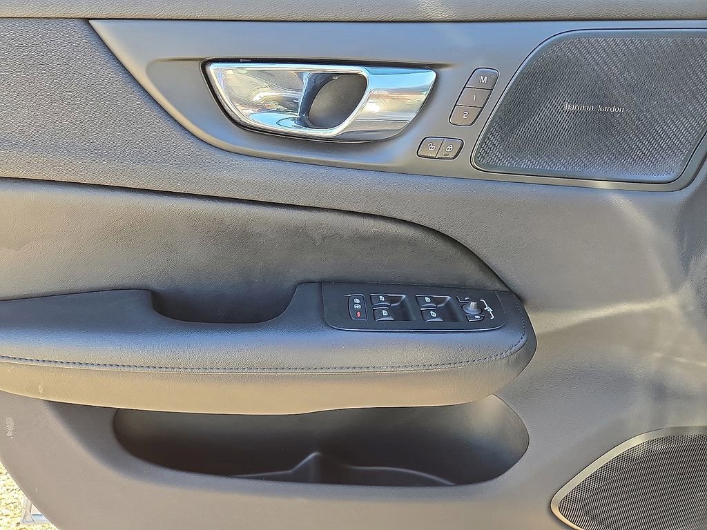 Certified 2023 Volvo S60 T8 Plus image 20