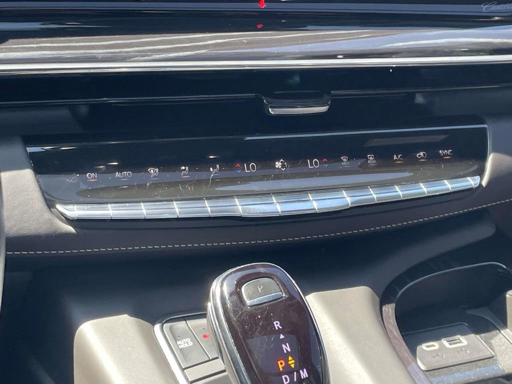 Used 2023 Cadillac Escalade ESV V w/ LPO, ONYX Package AWD/4WD image 26