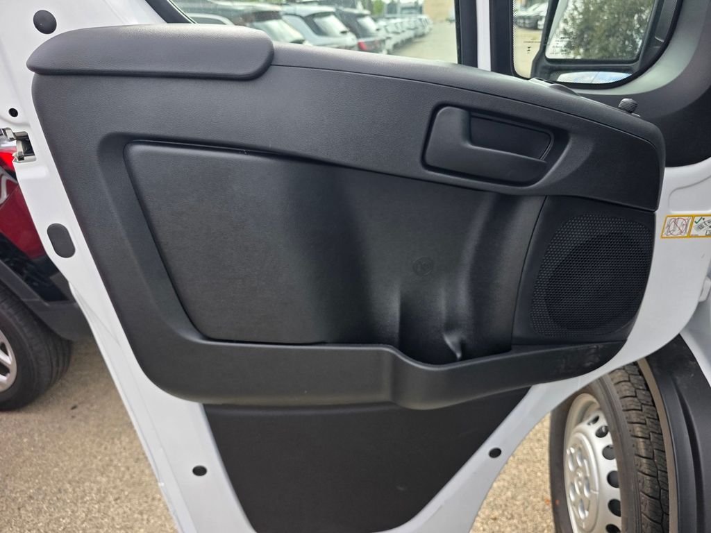New 2026 RAM ProMaster 1500 w/ Safety Group FWD image 8