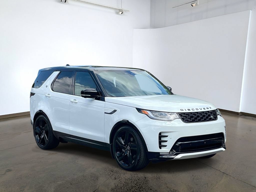 Used 2025 Land Rover Discovery Dynamic SE AWD/4WD image 3