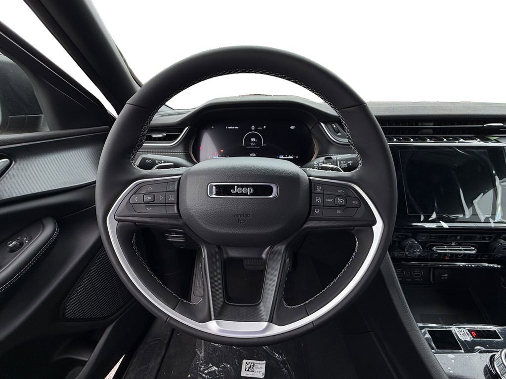 New 2025 Jeep Grand Cherokee Laredo X w/ Luxury Tech Group I image 12