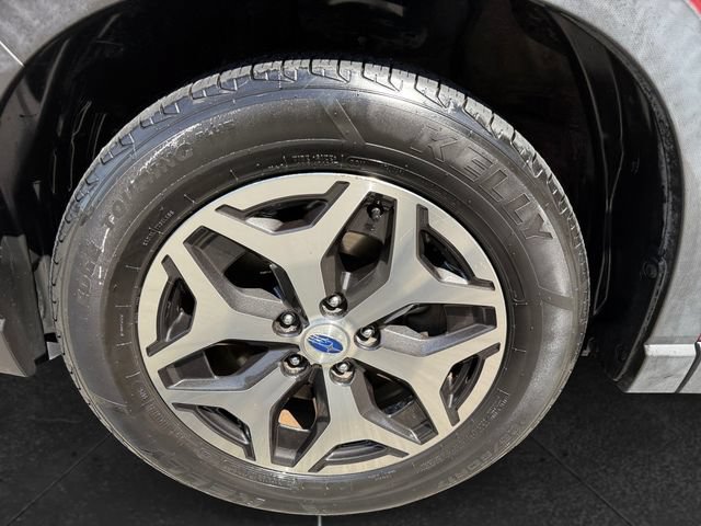 Used 2019 Subaru Forester Premium AWD/4WD image 9
