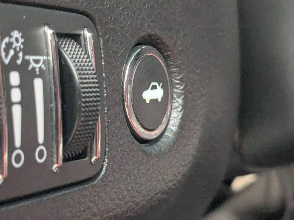 Used 2021 Dodge Challenger R/T Scat Pack w/ Shaker Package image 26