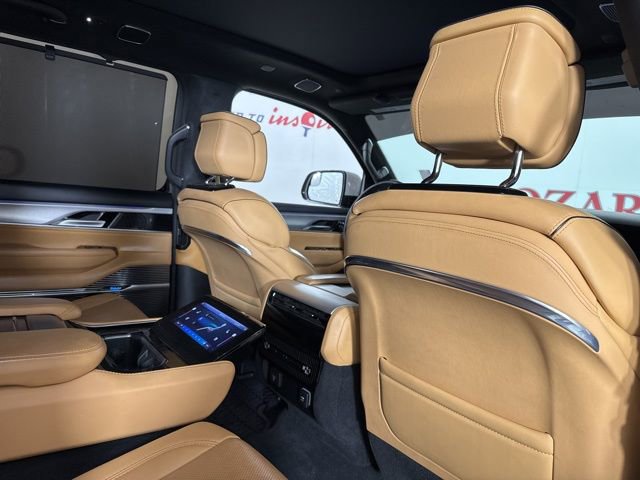 Used 2022 Jeep Grand Wagoneer Series III image 19