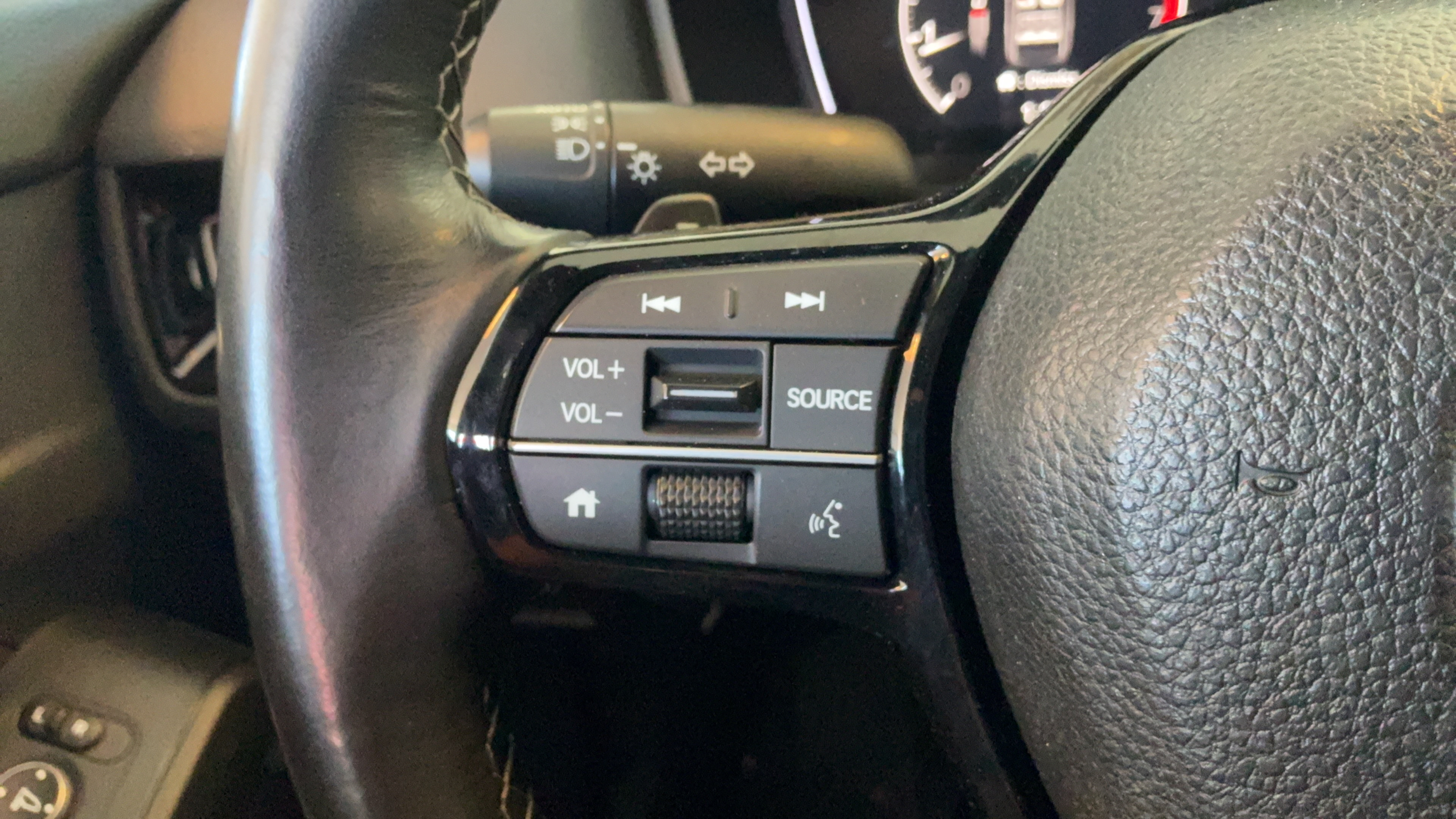 Used 2025 Honda Civic Sport image 13