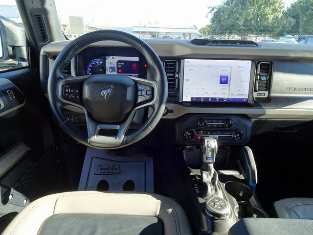 Used 2023 Ford Bronco Wildtrak image 19