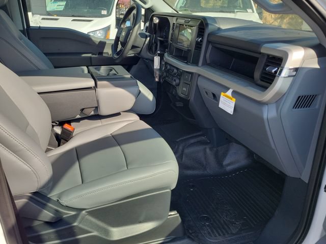 New 2026 Ford F450 XL w/ XL Chrome Package RWD image 14