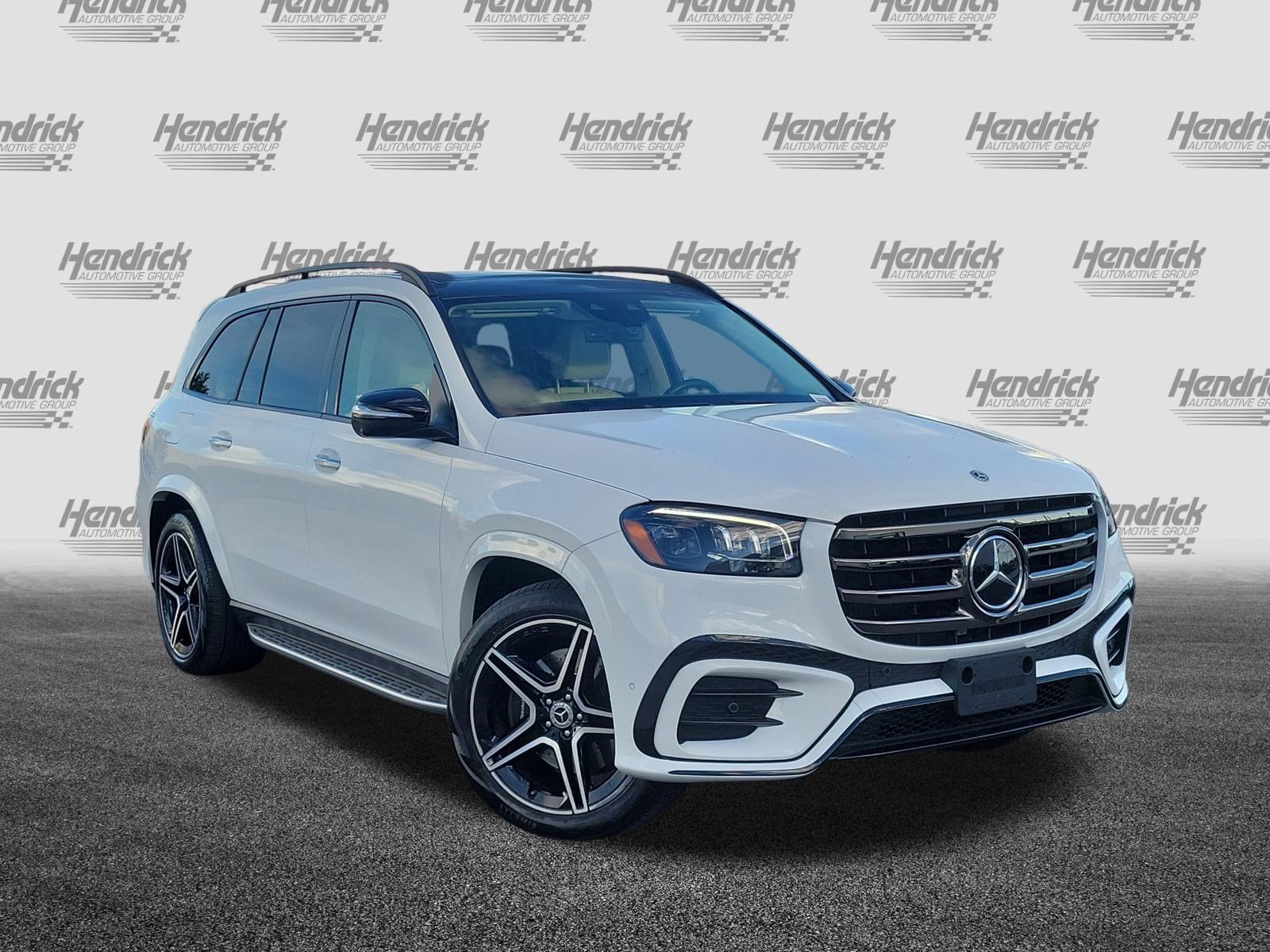 Used 2024 Mercedes-Benz GLS 450 4MATIC image 2