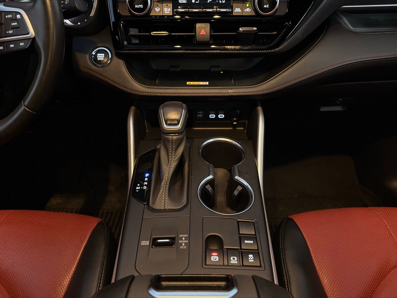 Used 2023 Toyota Highlander XSE image 30