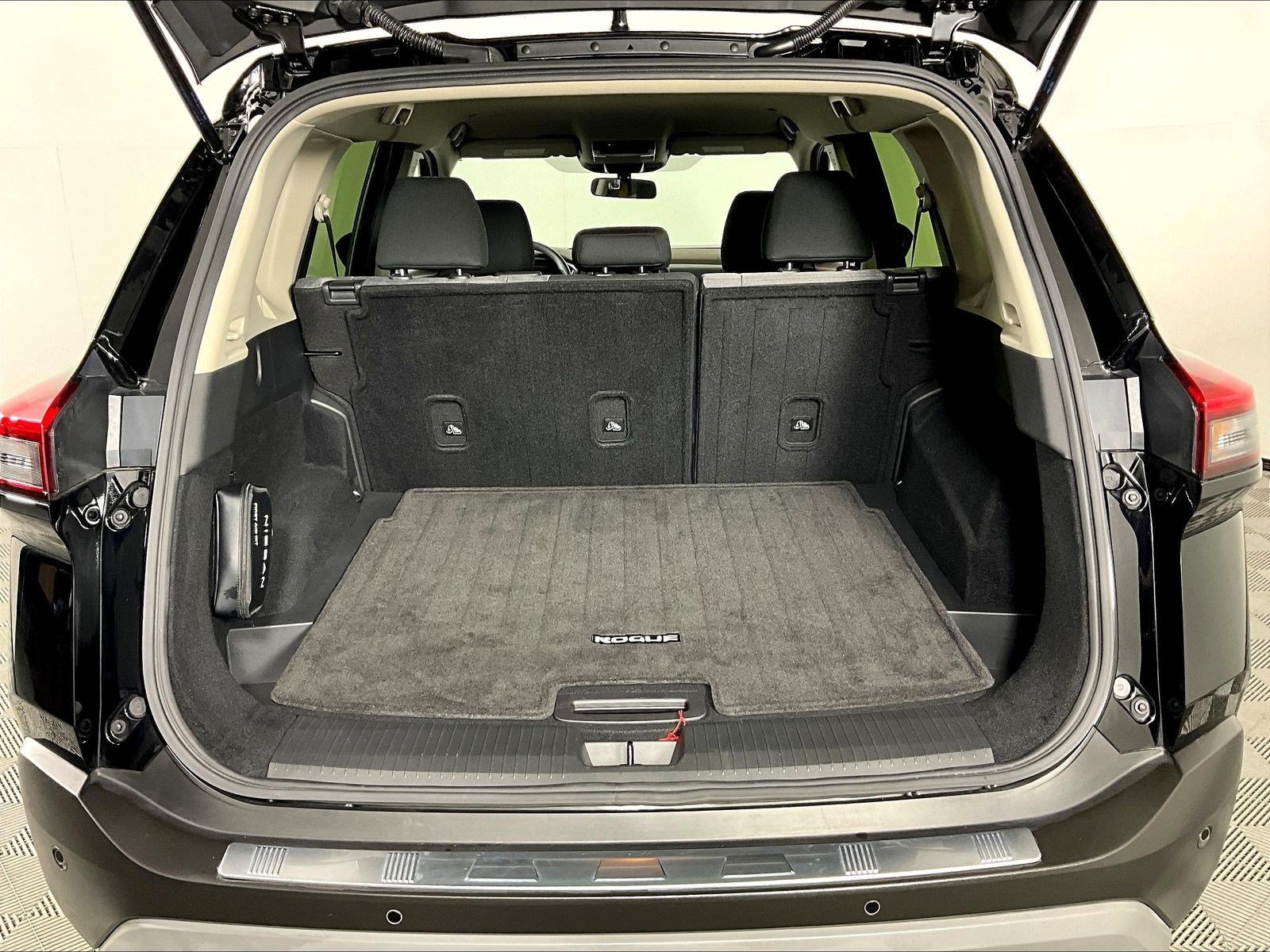 Certified 2023 Nissan Rogue SV AWD/4WD image 35