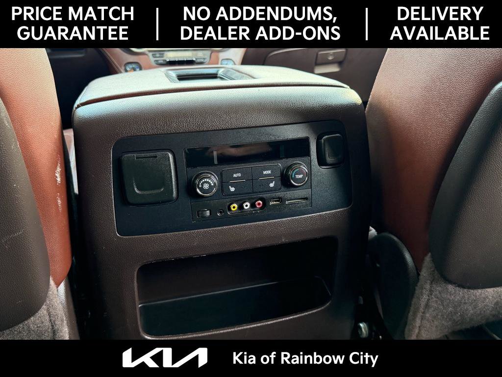 Used 2015 Chevrolet Suburban LTZ image 30