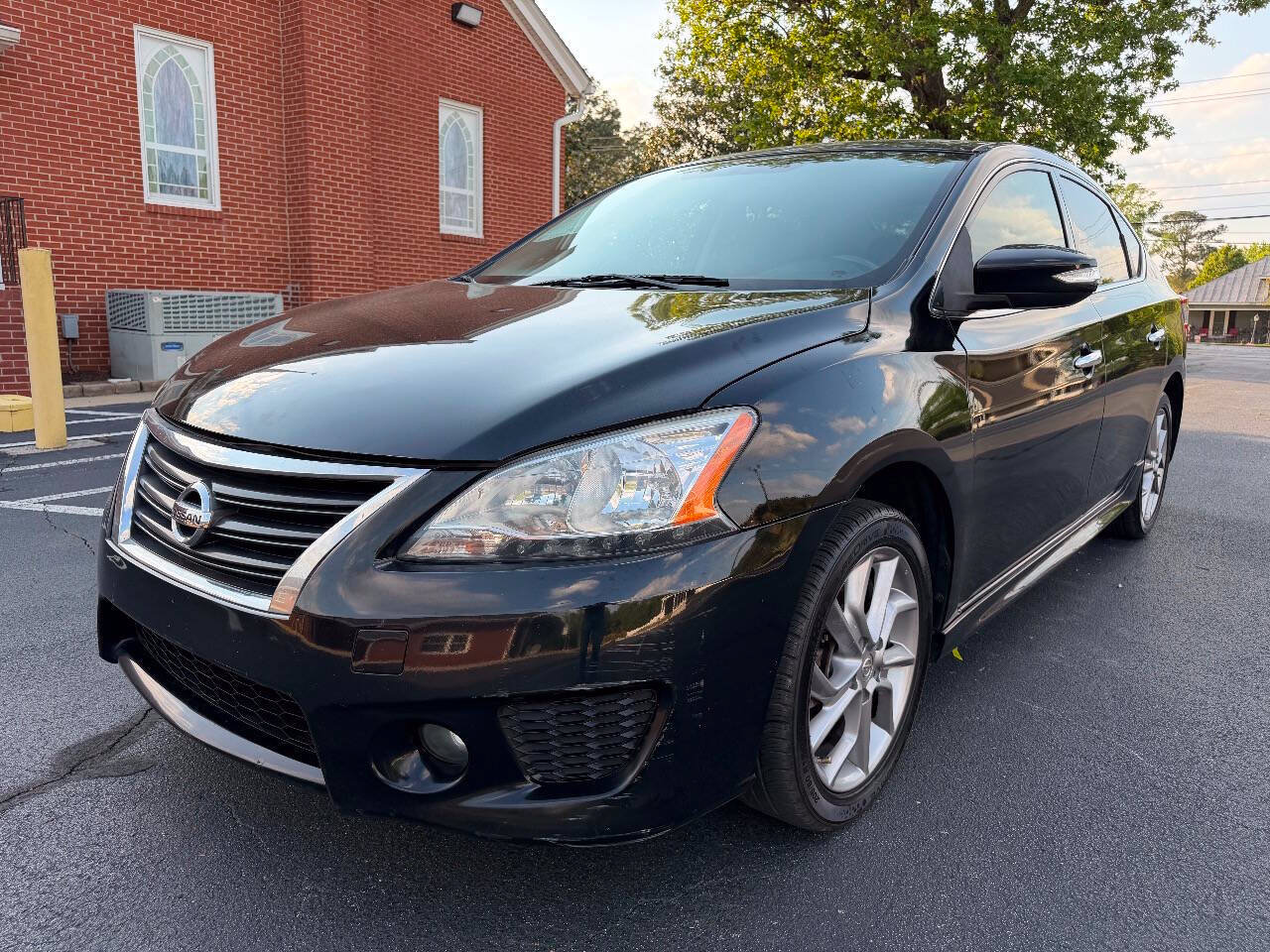 Used 2015 Nissan Sentra SR FWD image 2