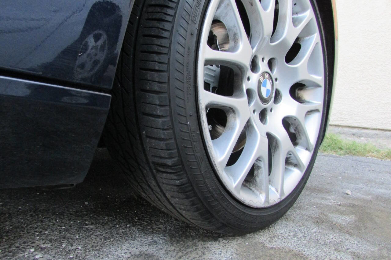 Used 2010 BMW 328i Coupe image 12