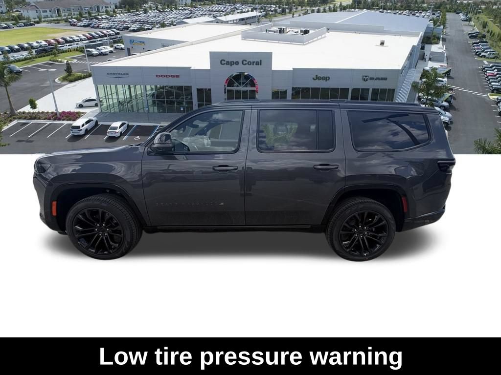 New 2026 Jeep Grand Wagoneer Summit w/ 8-Passenger Seating Package AWD/4WD image 12