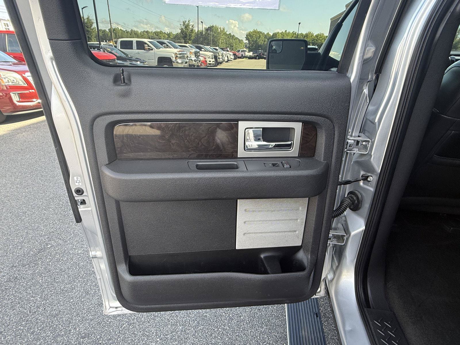 Used 2014 Ford F150 Platinum AWD/4WD image 14