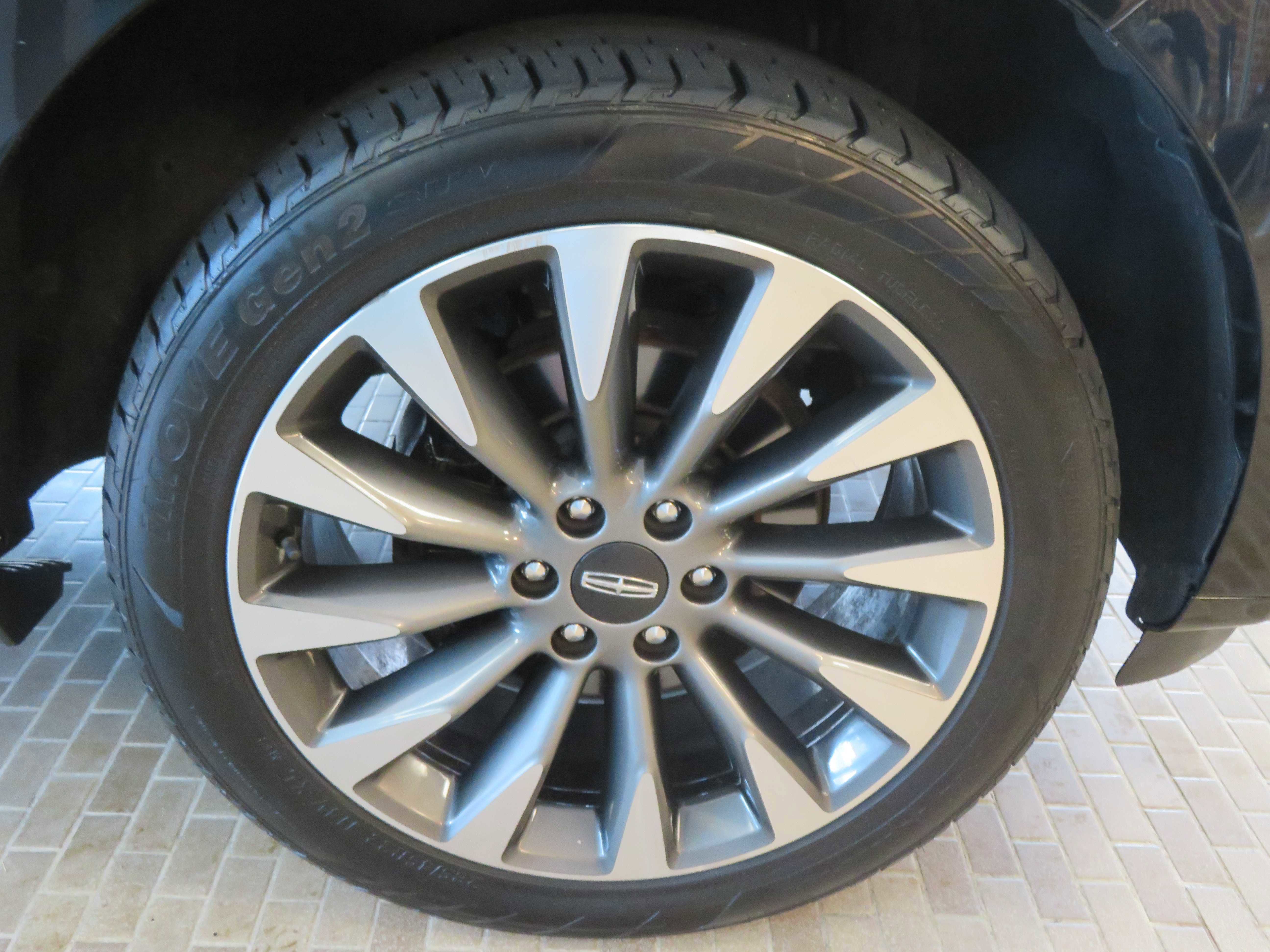 Used 2020 Lincoln Navigator L Reserve image 10