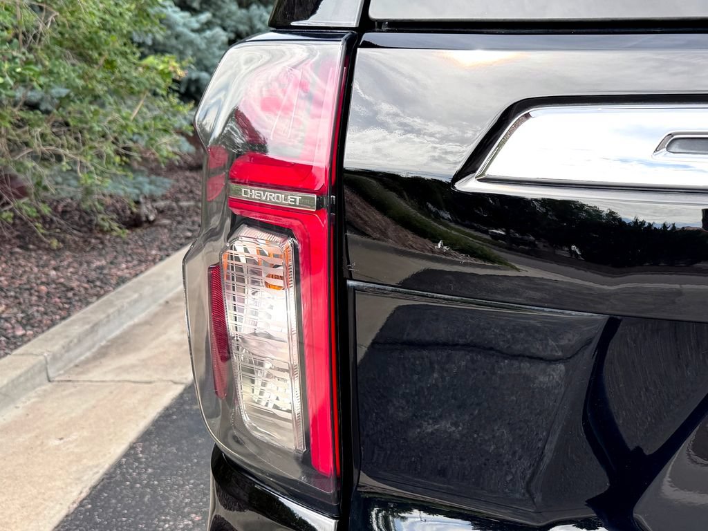 Used 2023 Chevrolet Tahoe LT w/ Luxury Package AWD/4WD image 8