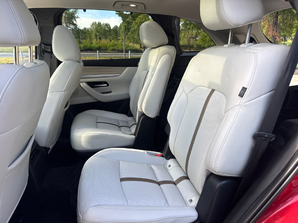 Used 2024 MAZDA CX-90 Plug-In Hybrid w/ Premium Plus AWD/4WD image 32