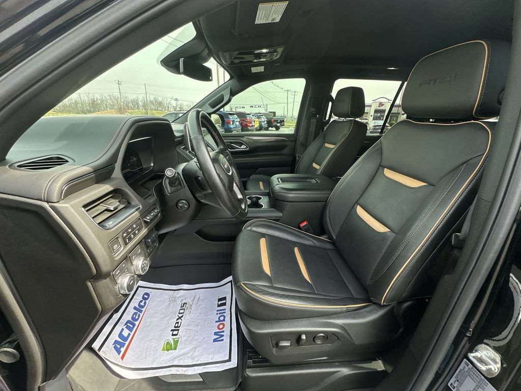 Used 2024 GMC Yukon AT4 w/ Technology Package AWD/4WD image 11