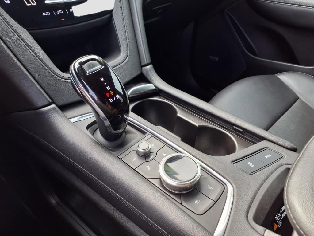 Used 2023 Cadillac XT5 Premium Luxury image 14