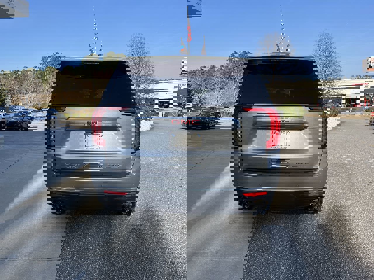 Used 2023 GMC Yukon Denali image 7