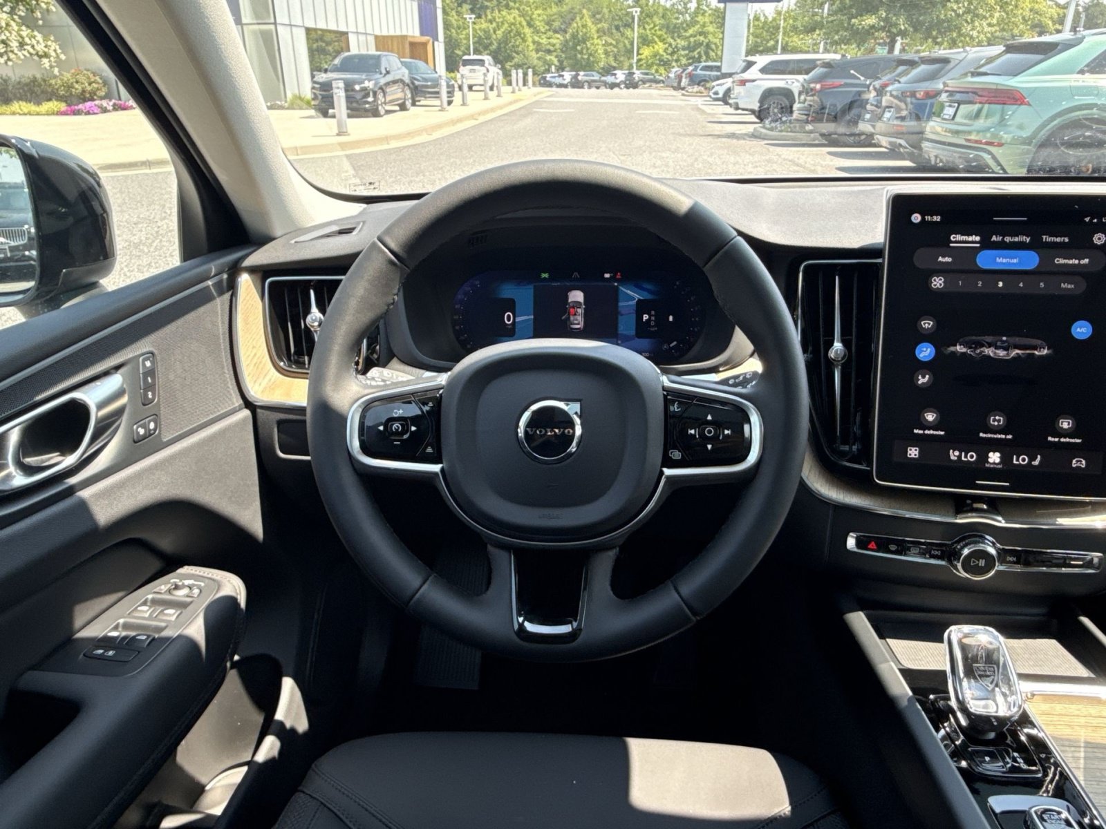 New 2026 Volvo XC60 B5 Plus w/ Protection Package Premier AWD/4WD image 16