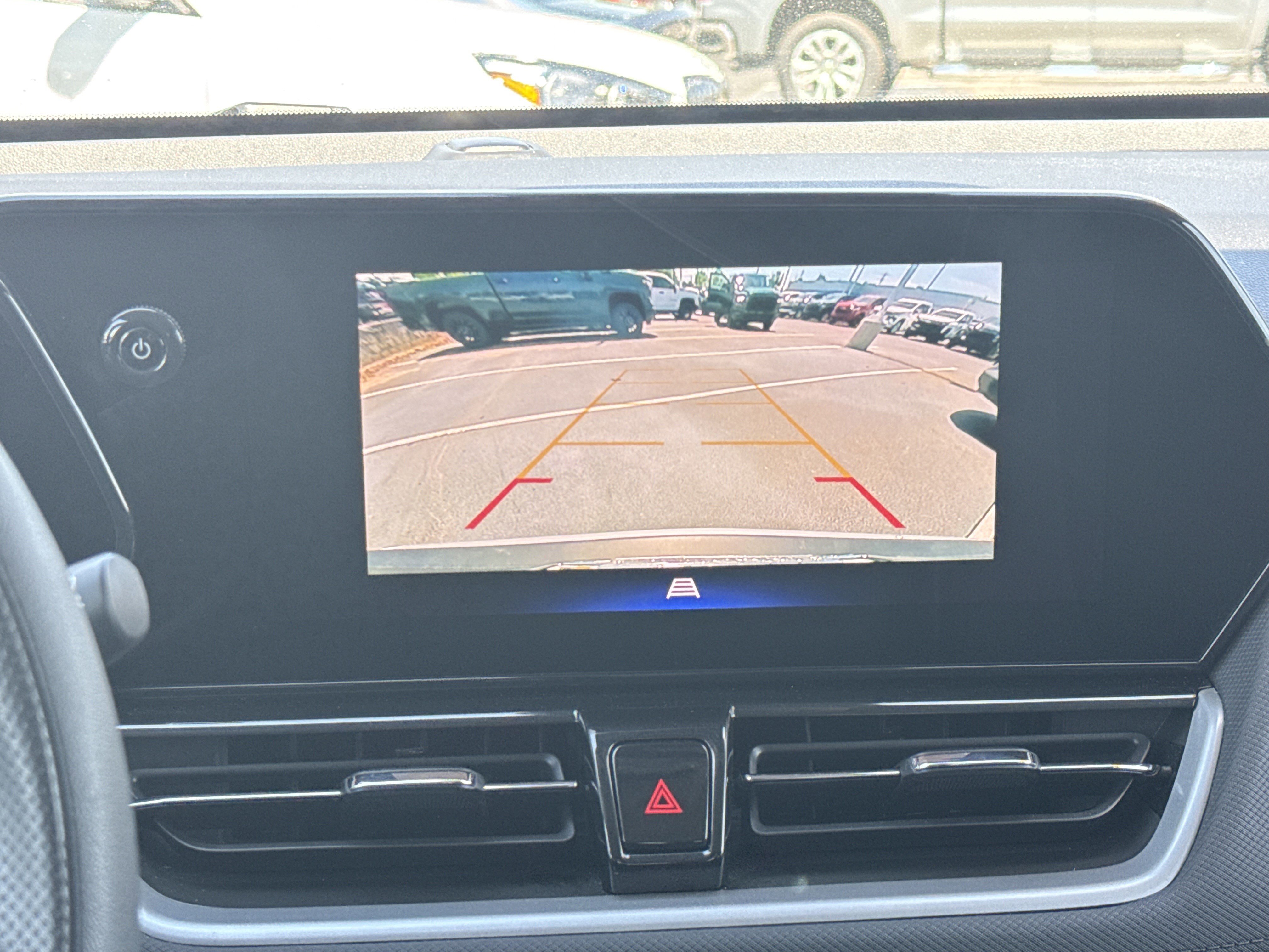 Used 2025 Chevrolet TrailBlazer LT AWD/4WD image 17