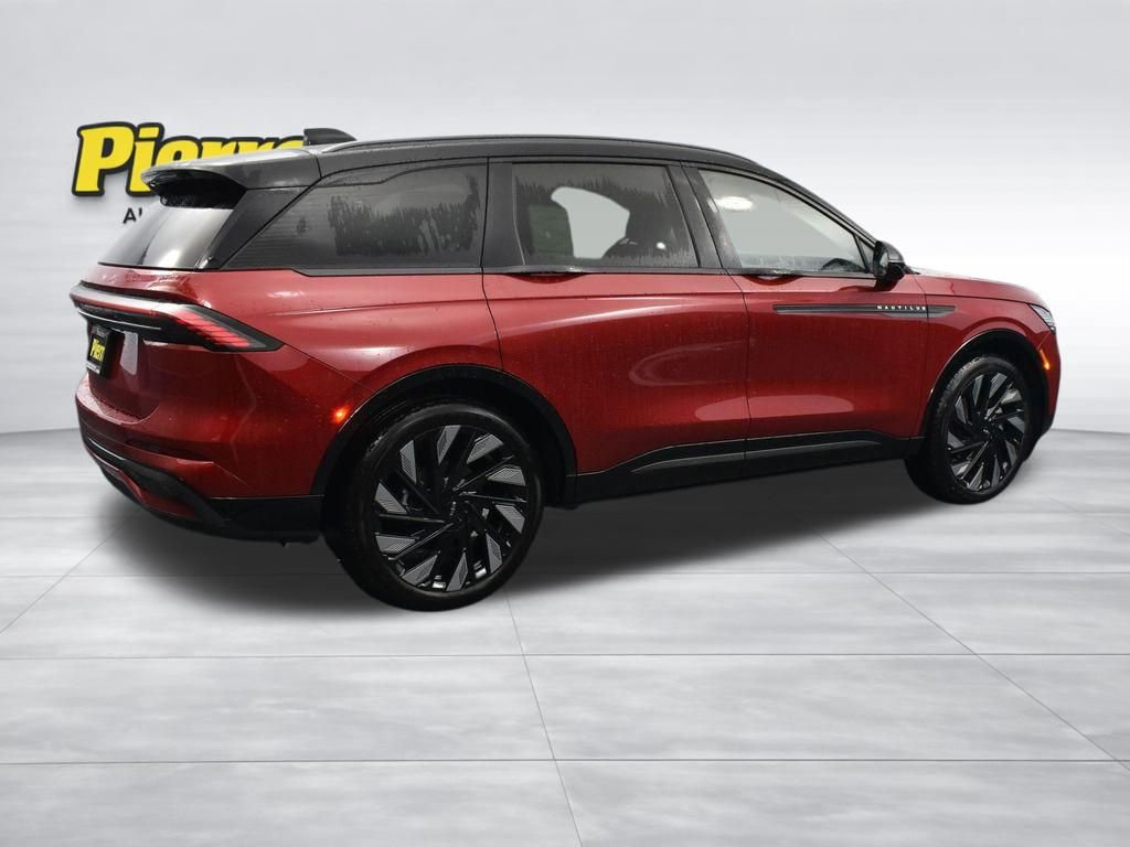 New 2026 Lincoln Nautilus Reserve image 4