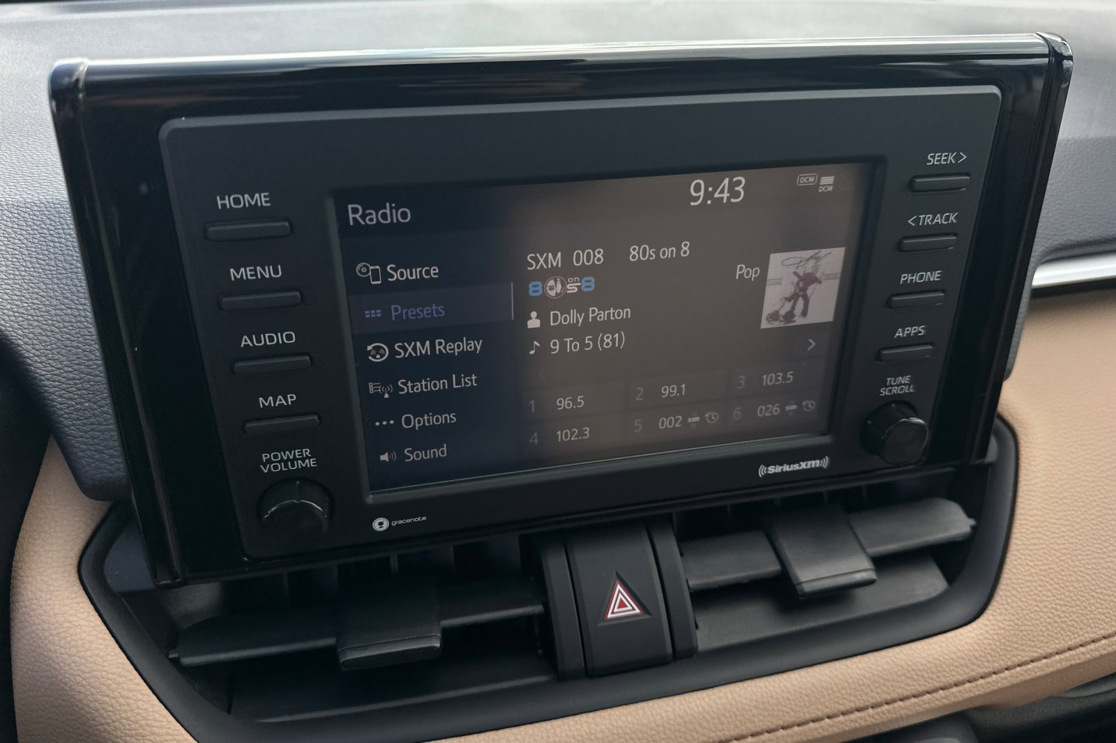 Used 2022 Toyota RAV4 XLE w/ Convenience Package image 39