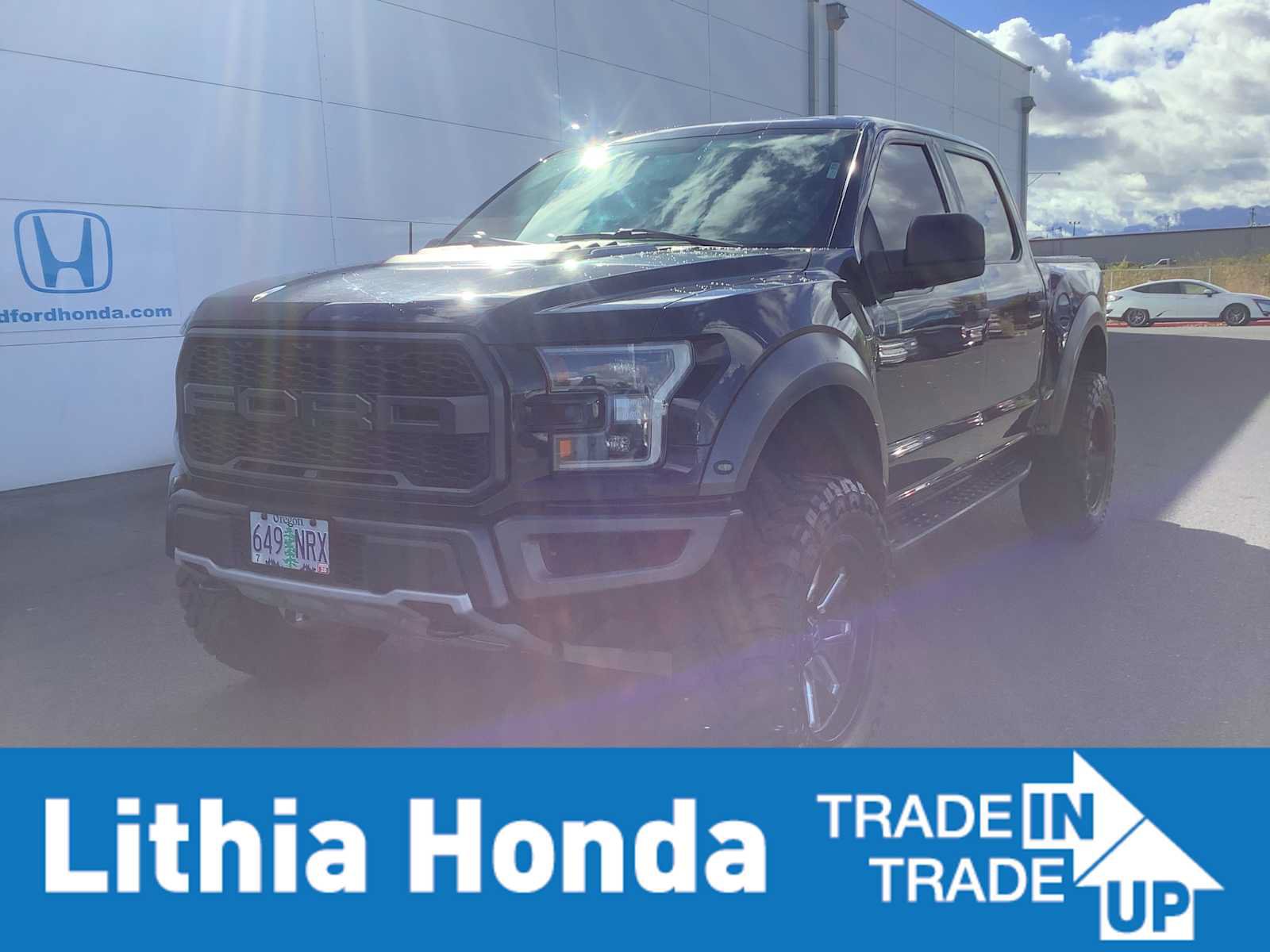 Used 2018 Ford F150 Raptor w/ Equipment Group 801A Mid