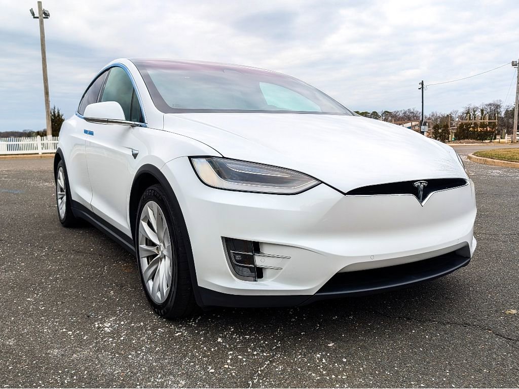 Used 2021 Tesla Model X Long Range image 4