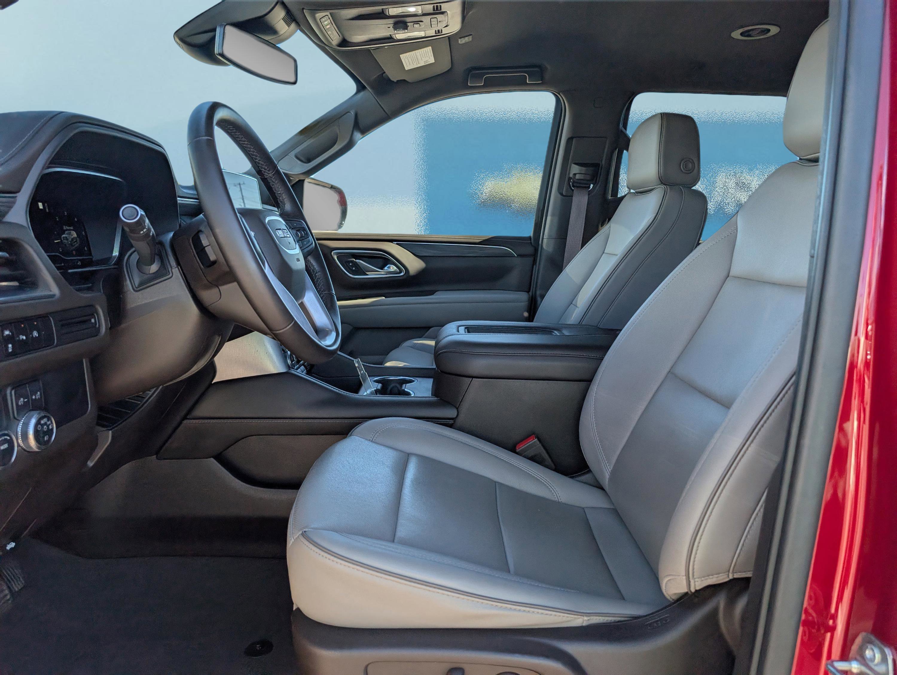 Used 2023 GMC Yukon SLT image 18