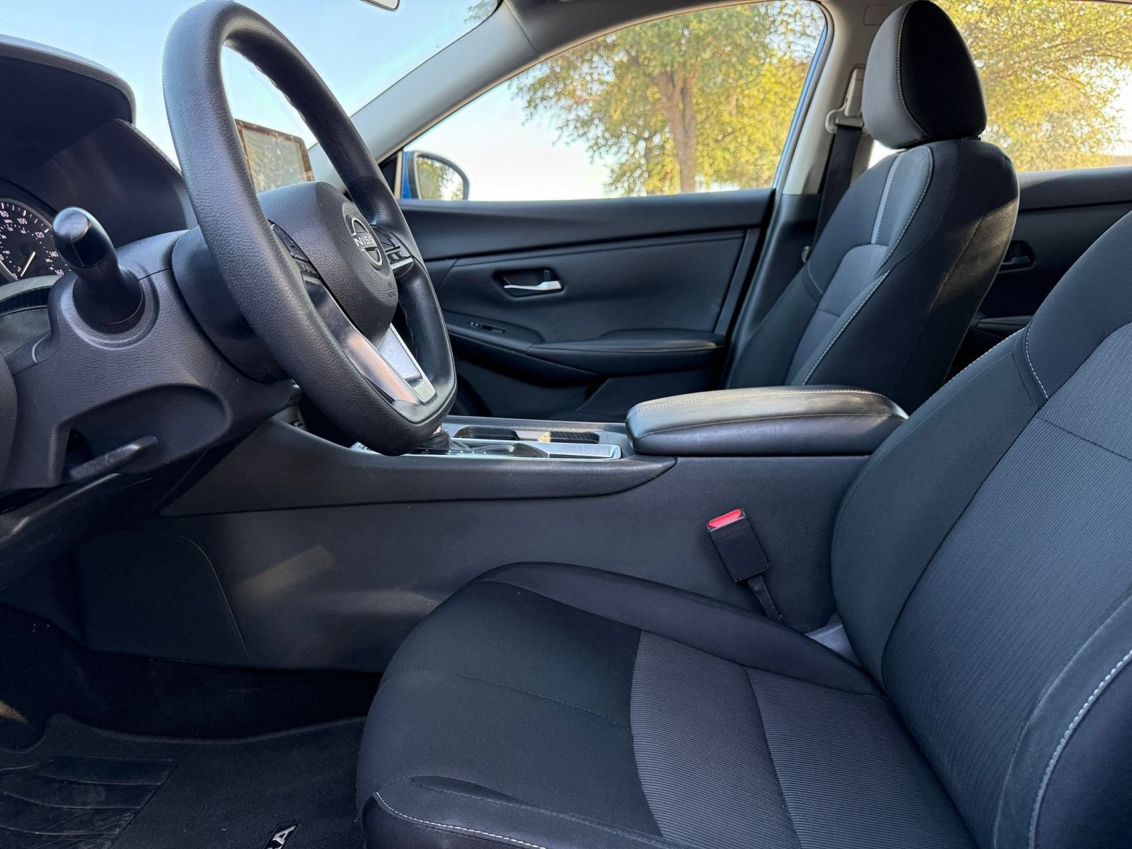 Used 2025 Nissan Sentra SV FWD image 26