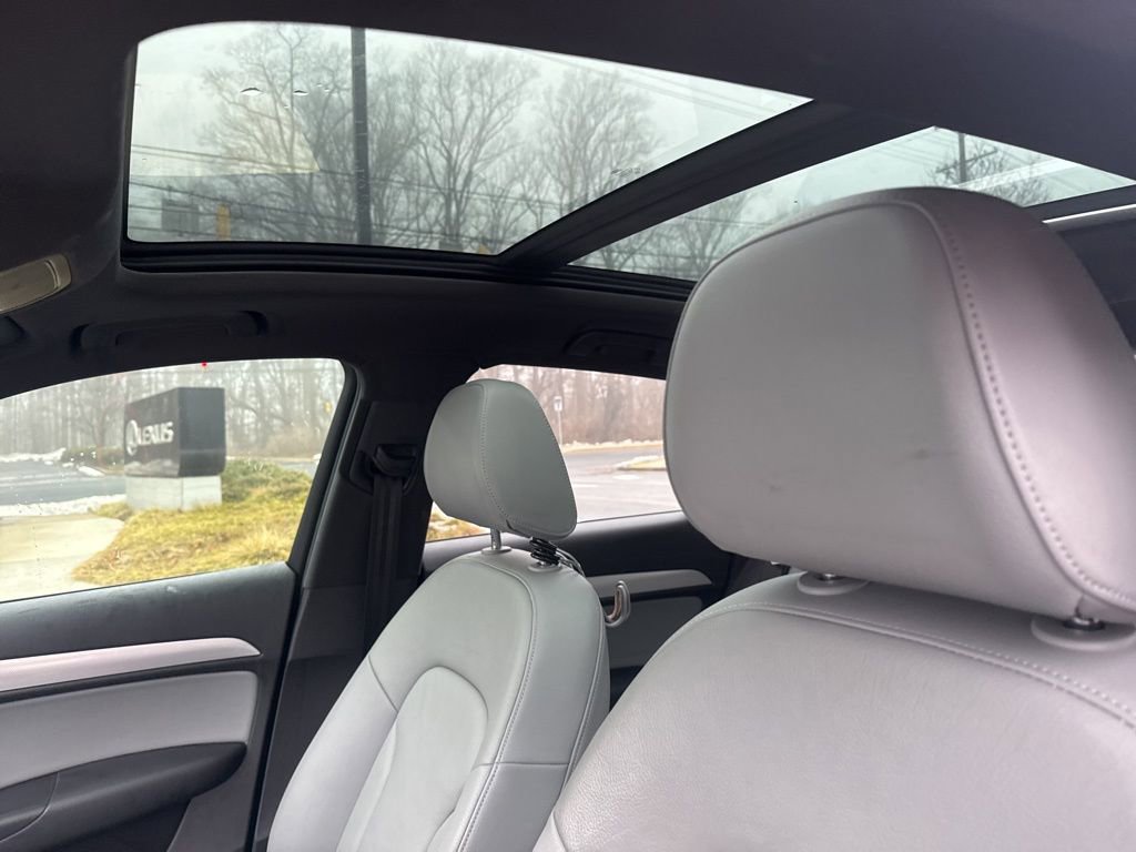 Used 2018 Audi Q3 2.0T Premium w/ Convenience Package image 11