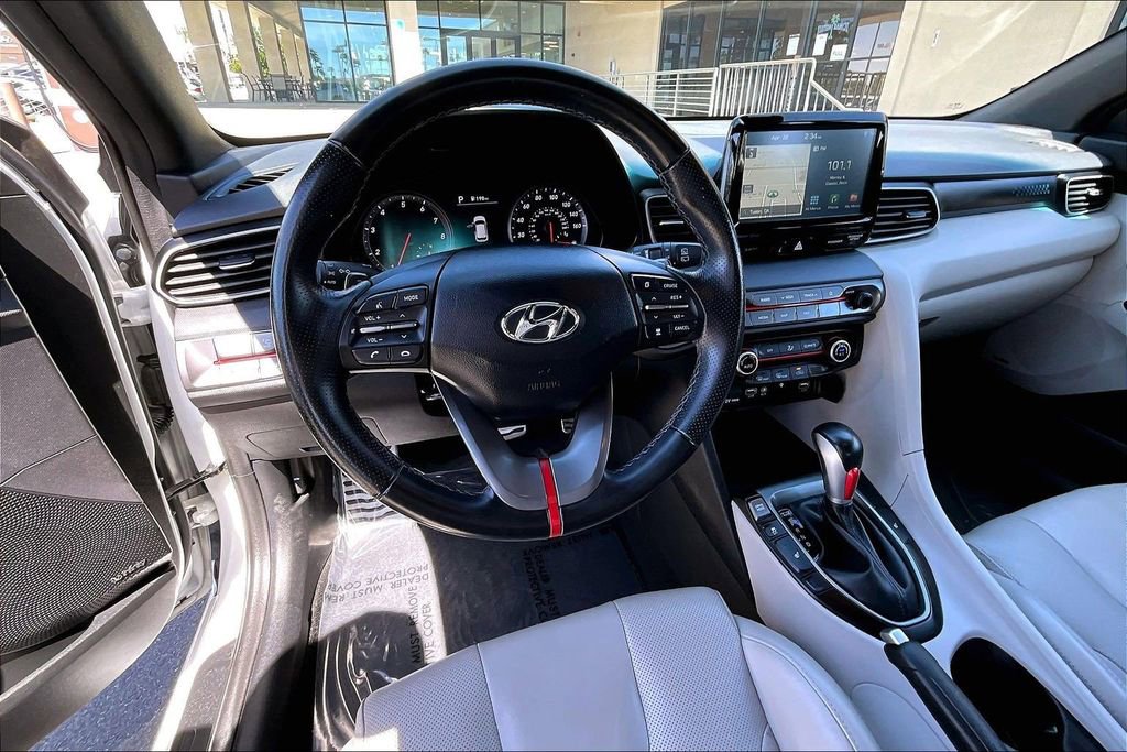 Used 2020 Hyundai Veloster Turbo Ultimate FWD image 7