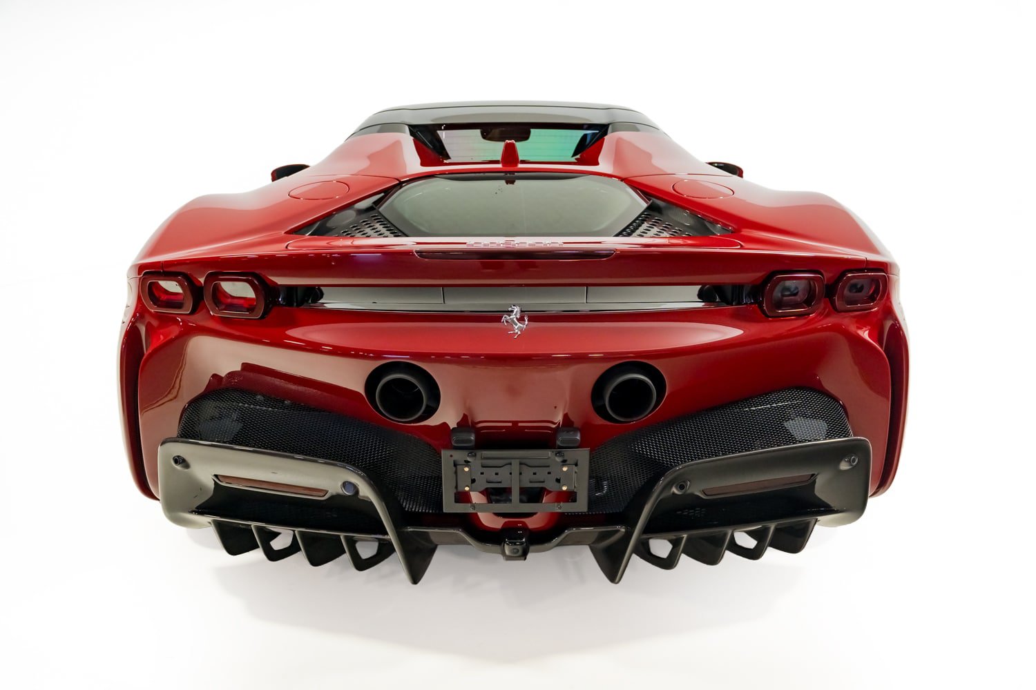 Used 2023 Ferrari SF90 Spider AWD/4WD image 8