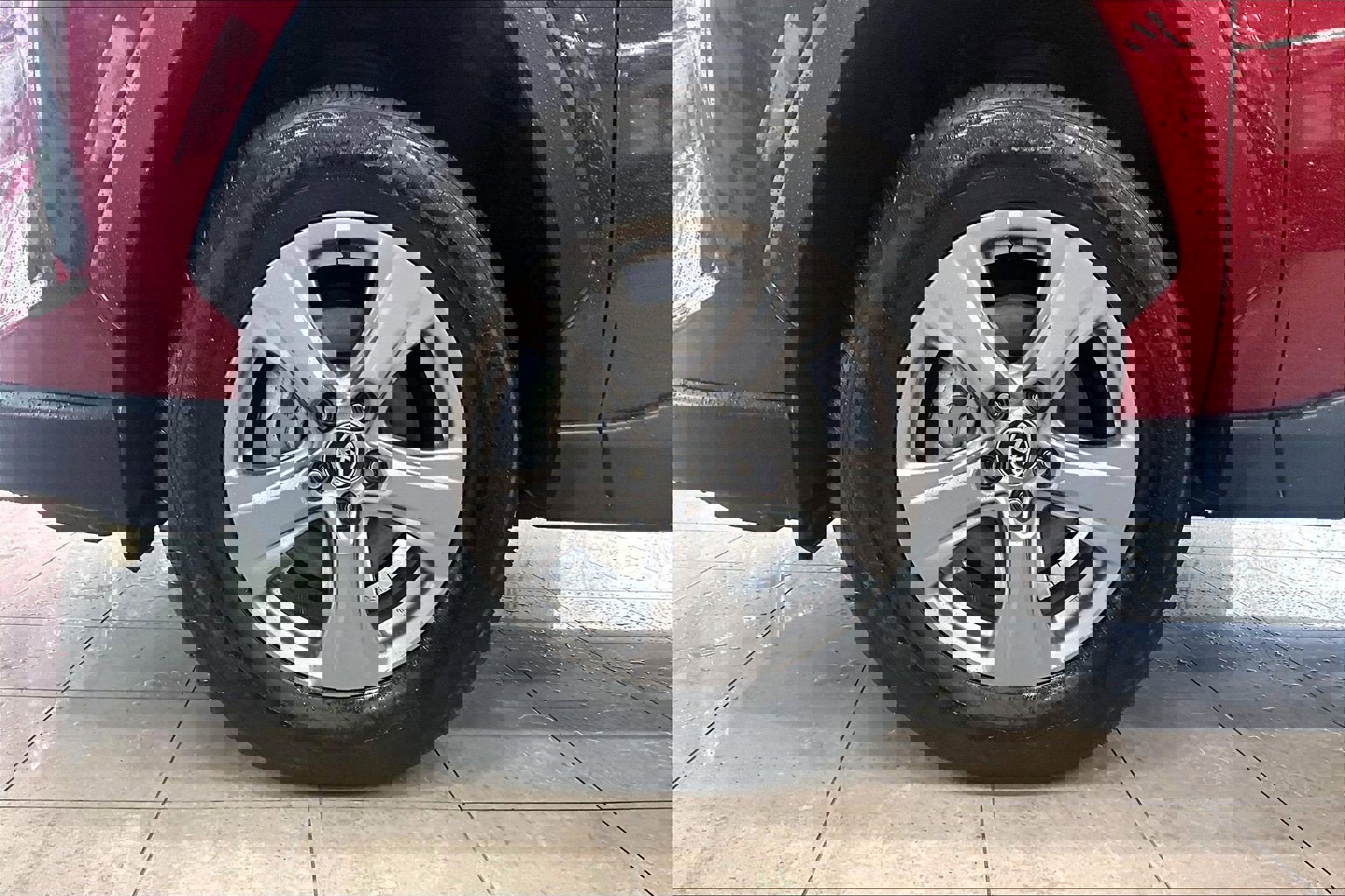 Used 2023 Toyota RAV4 XLE image 9